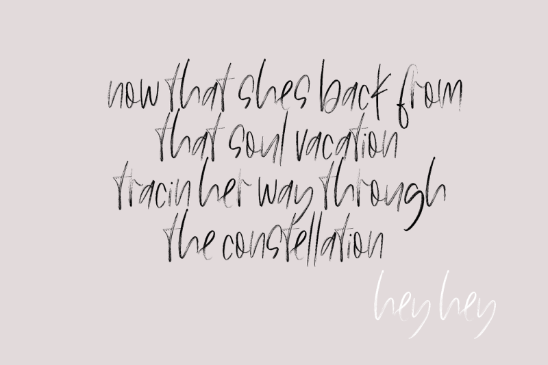 the-shaker-svg-and-otf-brush-font